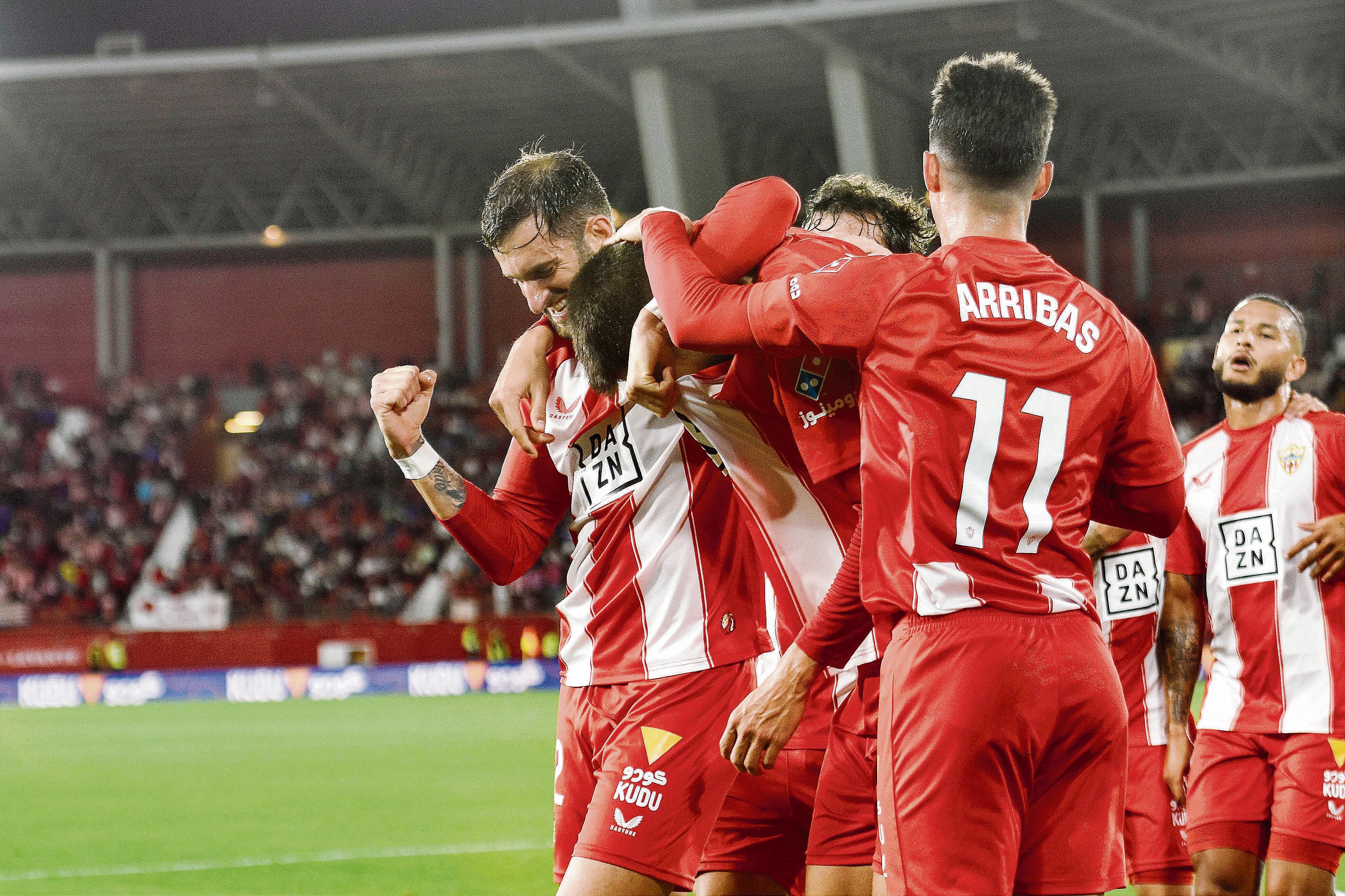 Todos juntos para ganar el próximo domingo en el Estadio de los Juegos Mediterráneos al Racing de Santander y dar otro paso en la clasificación de Segunda.