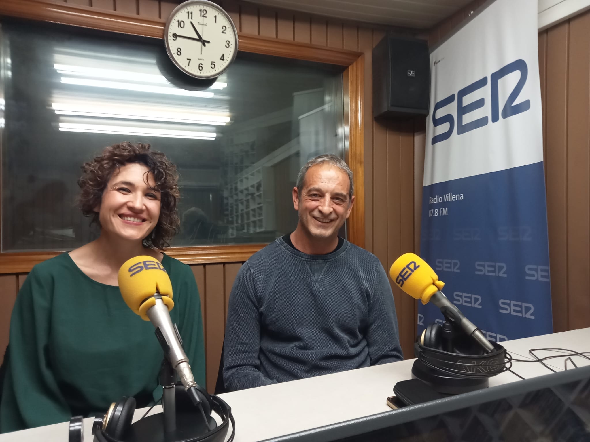 Pepe Cabanes y Luisa Aroca, en Radio Villena SER