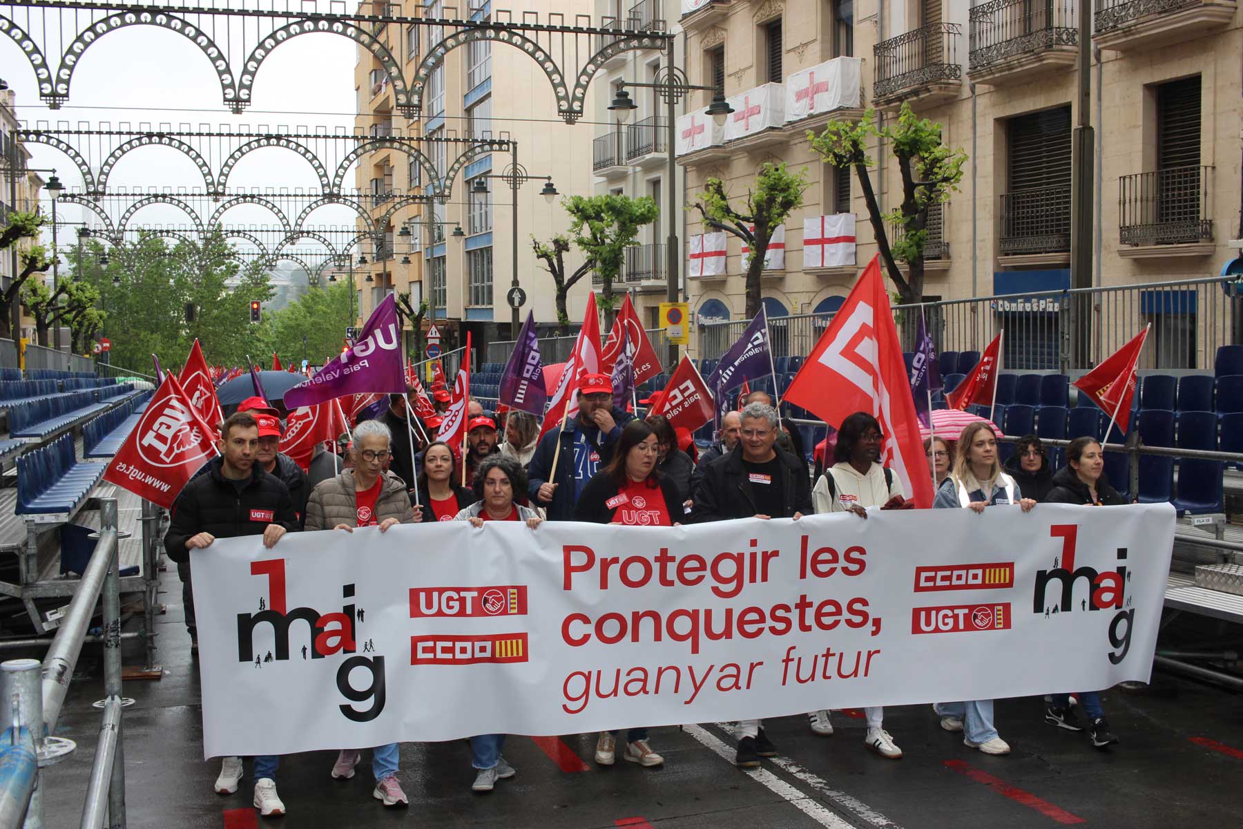 Las tribunas de la Avinguda País Valencià han sido espectadoras de excepción de esta edición del Primero de Mayo