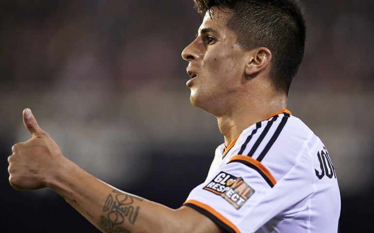 Joao Cancelo, en un partido con el Valencia.