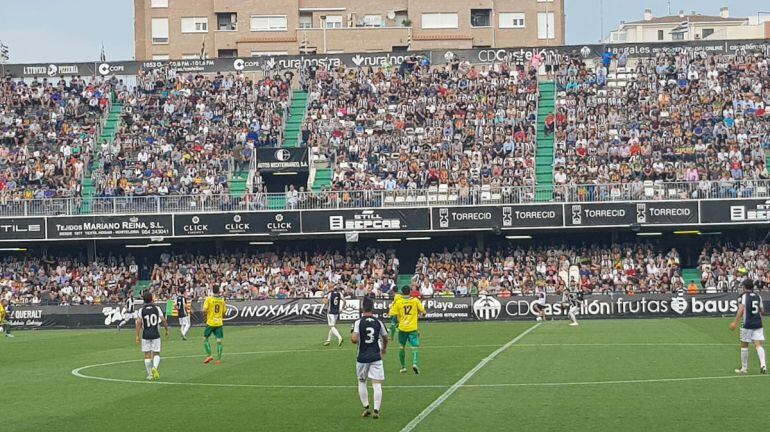 Más de 11.000 personas han apoyado al Castellón en el Castalia