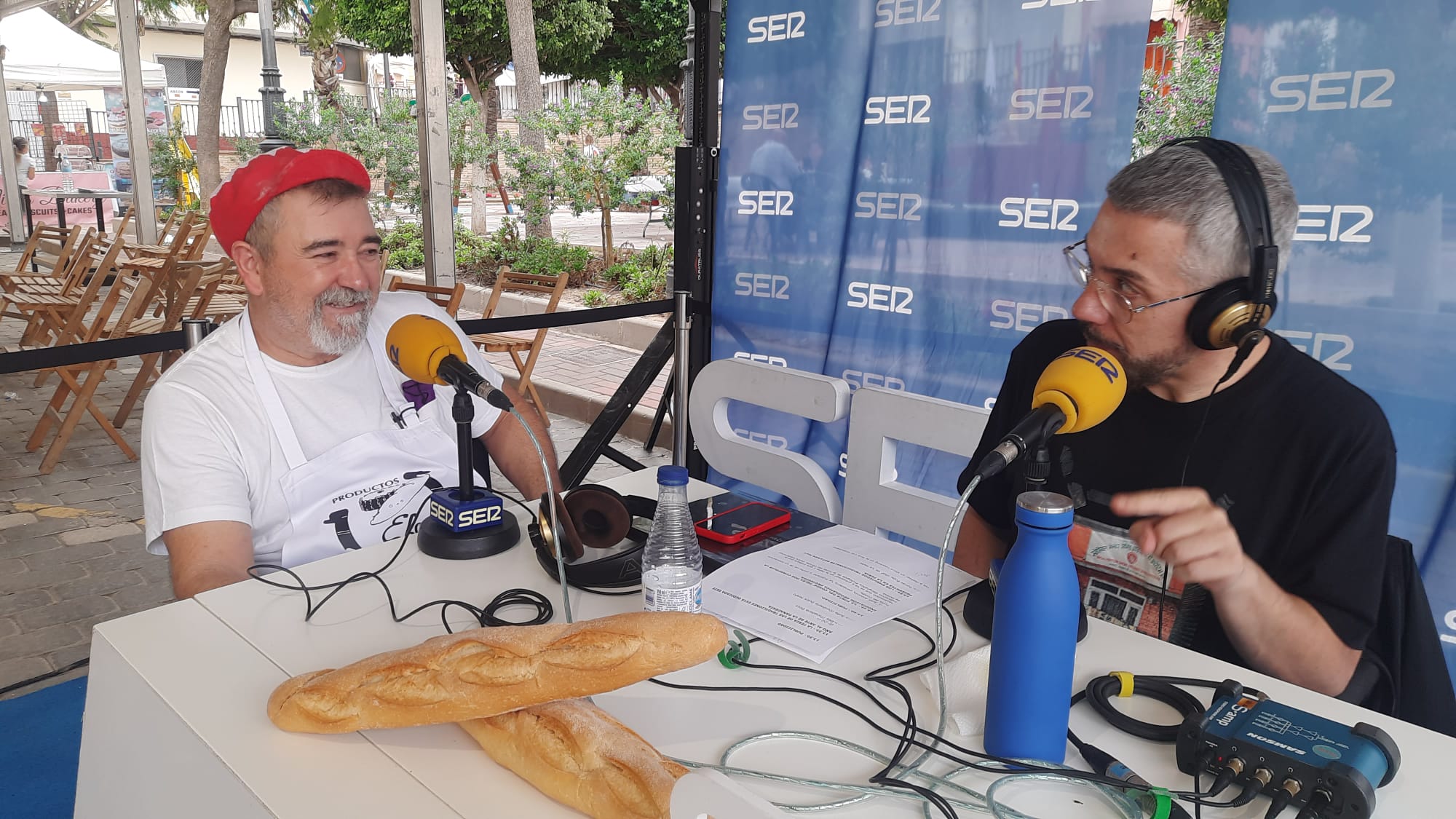 Panaderos como Pedro Ortiz, han pasado por el set de Radio Murcia para contarnos los secretos del oficio