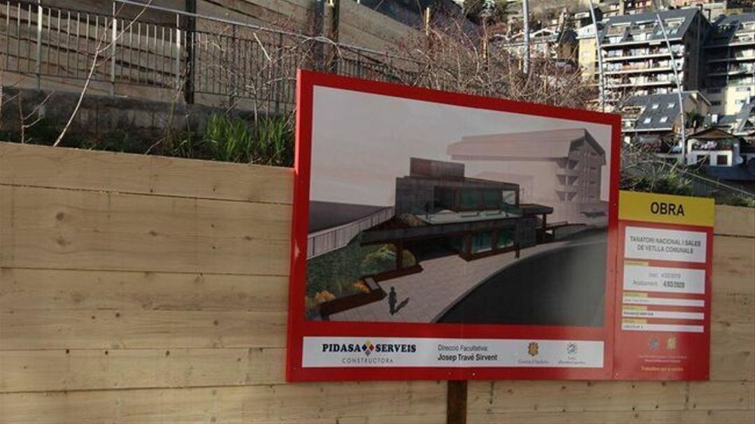 100.00 euros de multa pel retard en les obres del tanatori nacional