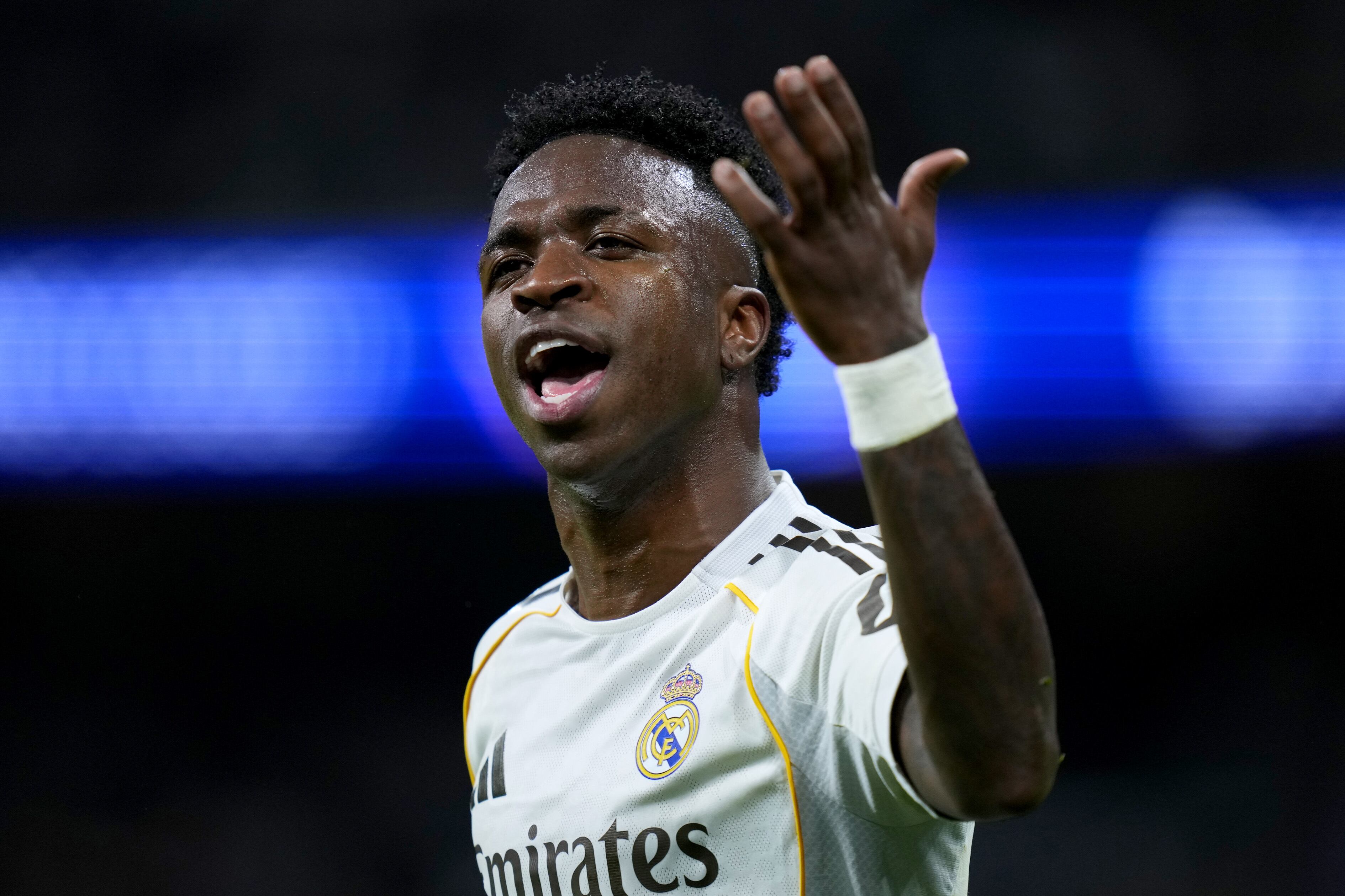 Vinicius durante el partido de vuelta de Champions contra el Benfica