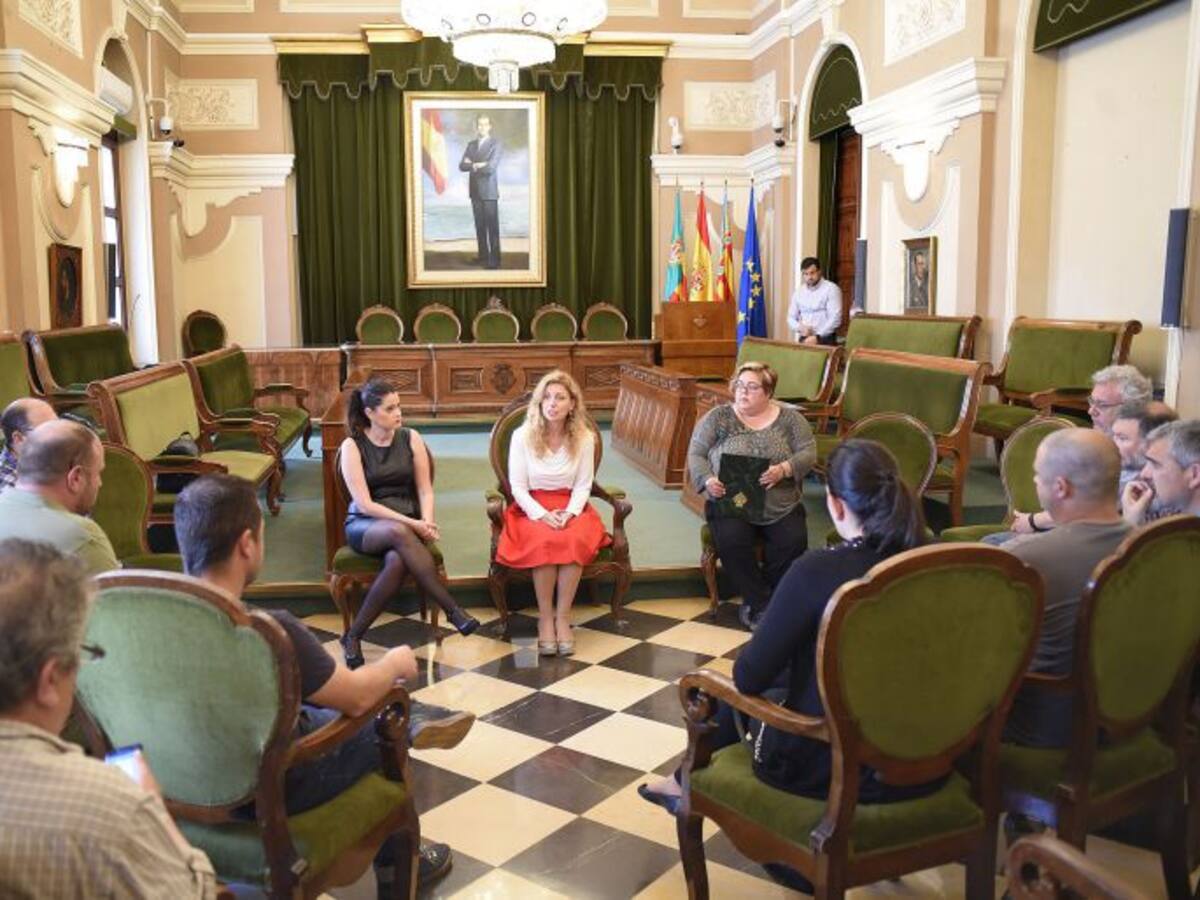 Sara Usó adelanta a julio la elección del nuevo presidente de la Junta