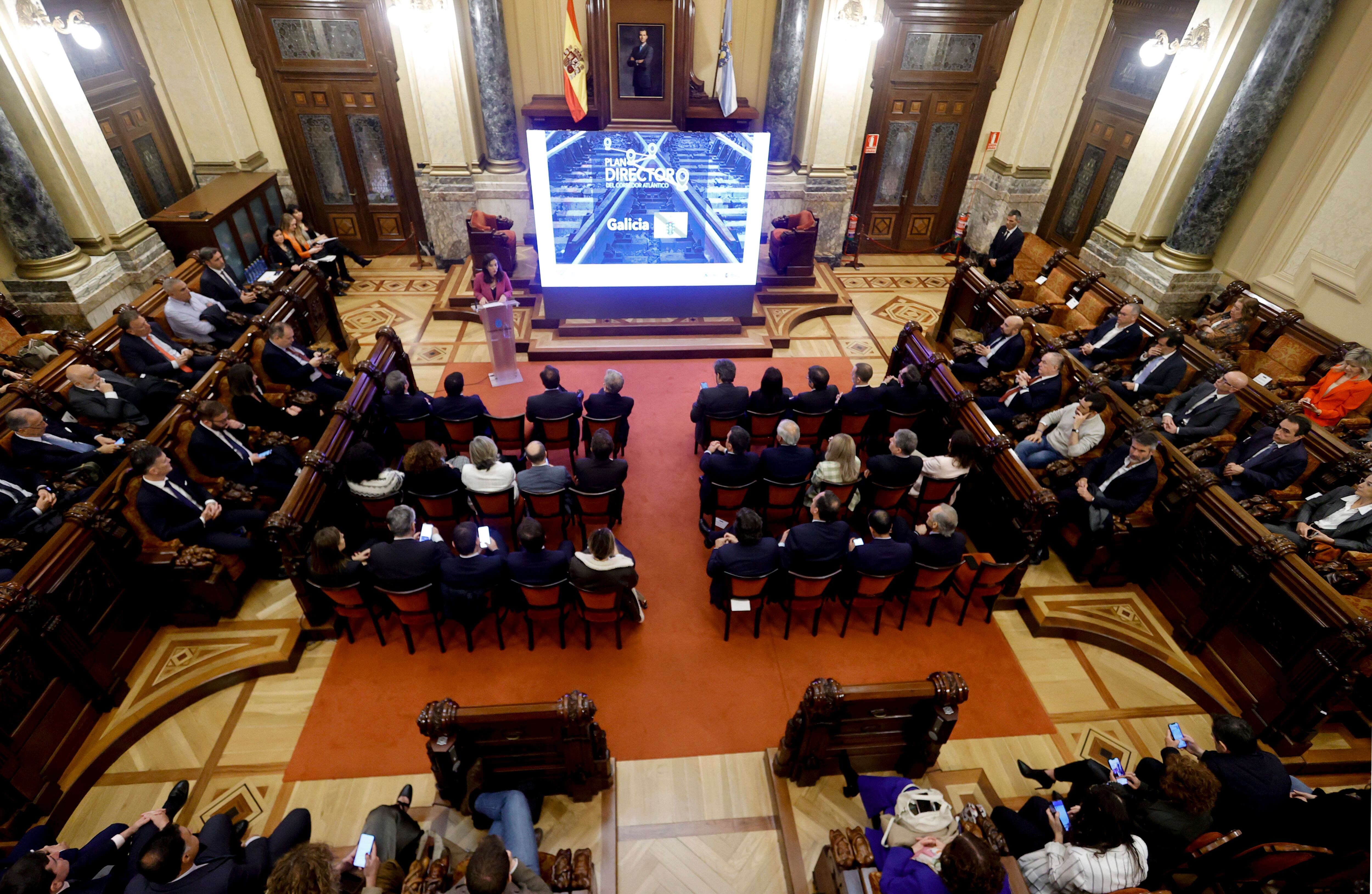 A CORUÑA, 16/05/2024.- La alcaldesa de A Coruña, Inés Rey interviene en la presentación del avance del Plan Director del Corredor Atlántico para Galicia, este jueves. EFE/ Kiko Delgado
