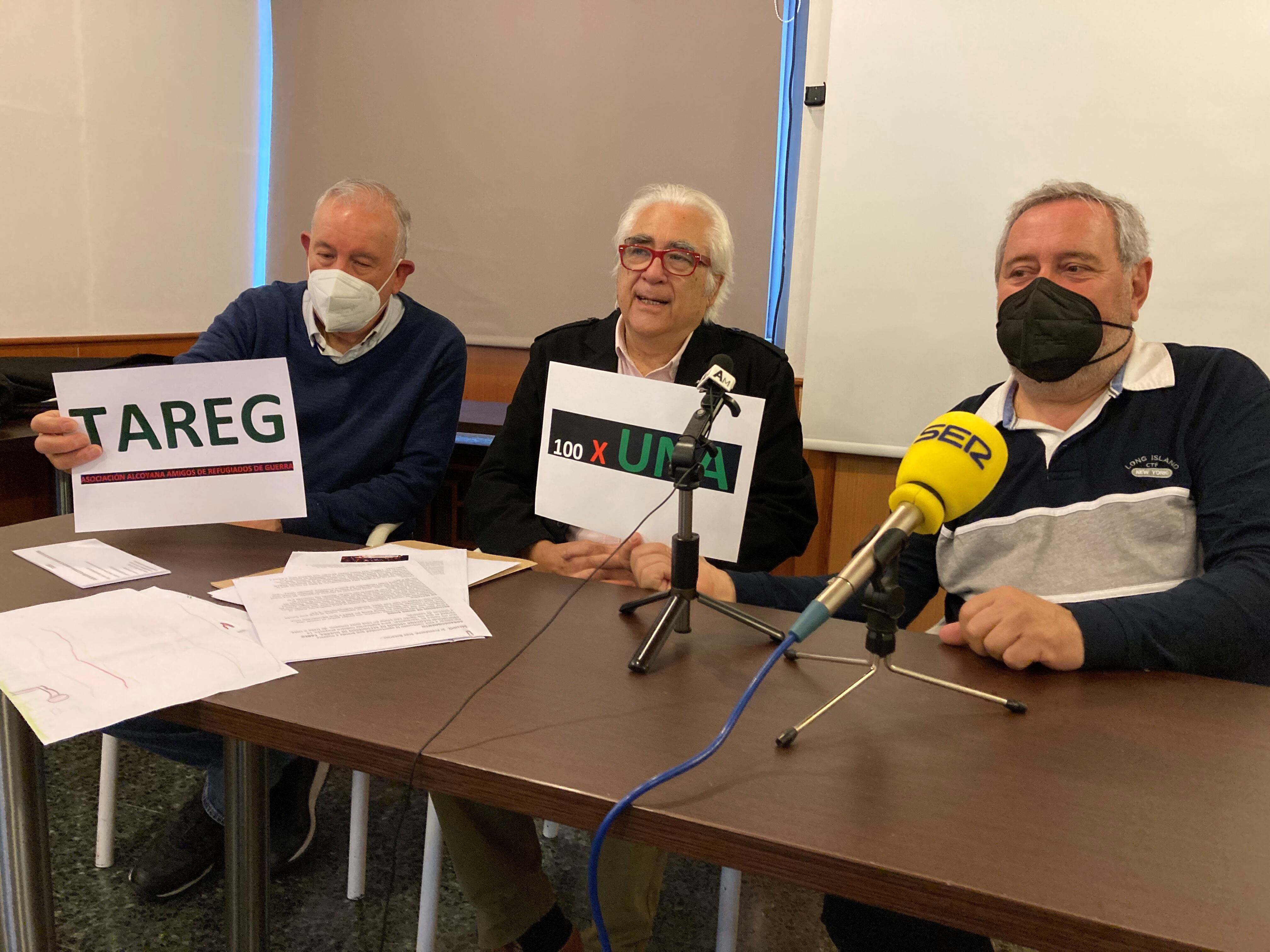 Romualdo Coderch, Rafael Conca y Herminio Álvarez en la presentación de Tareg en Alcoy
