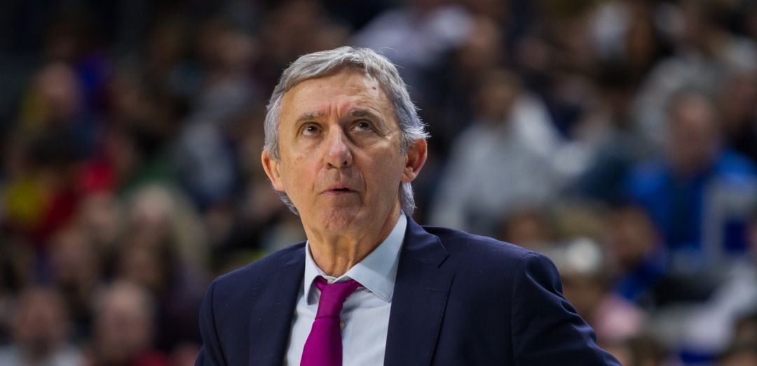 Svetislav Pesic, durante un partido con el Fútbol Club Barcelona