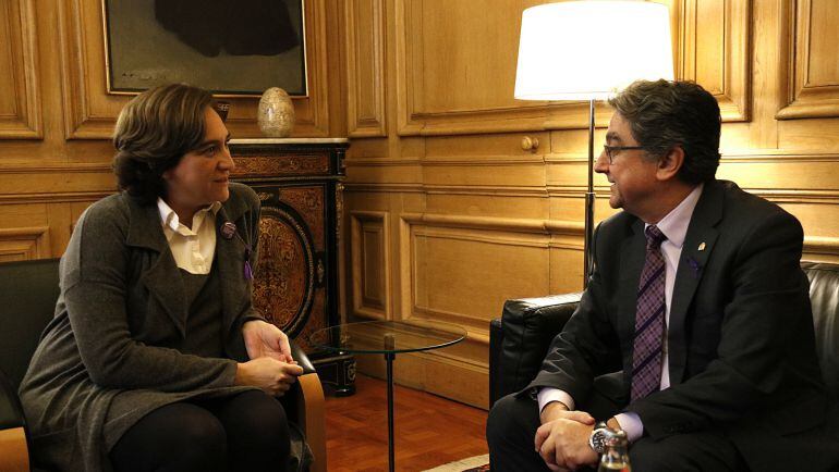 L'alcaldessa de Barcelona, Ada Colau, amb el delegat del govern a Catalunya, Enric Millo