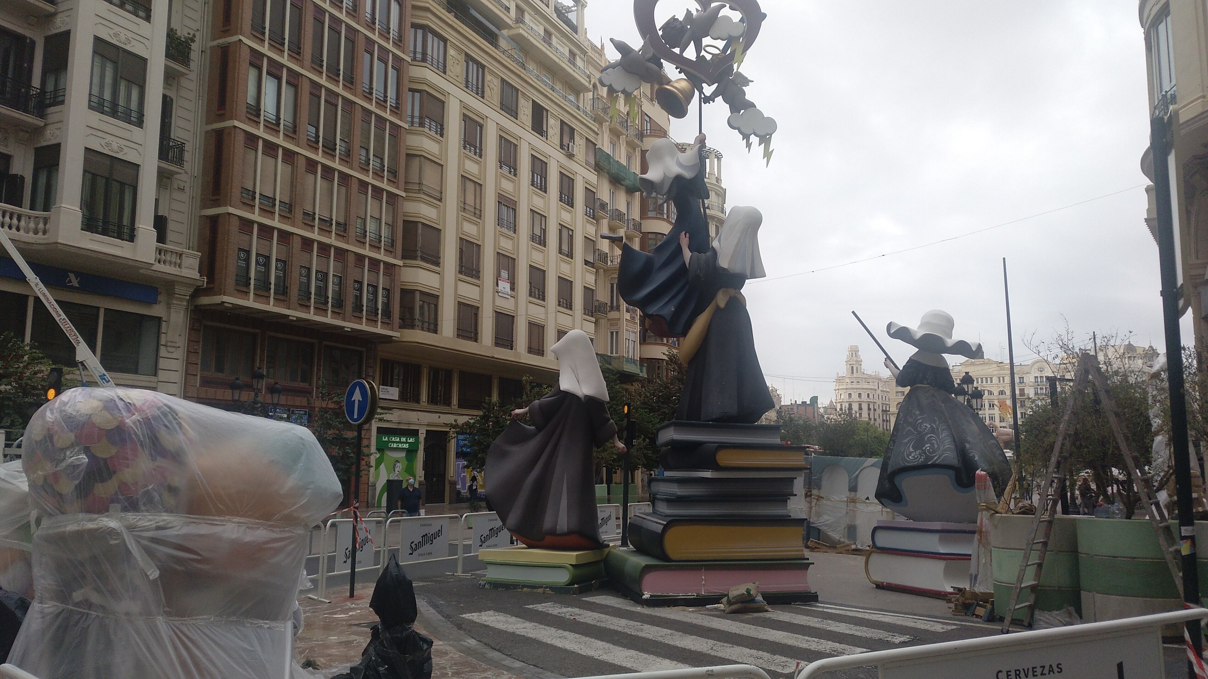 Las fallas del centro que tendrán que plantar en otra calle por obras y las que volverán a su ubicación habitual