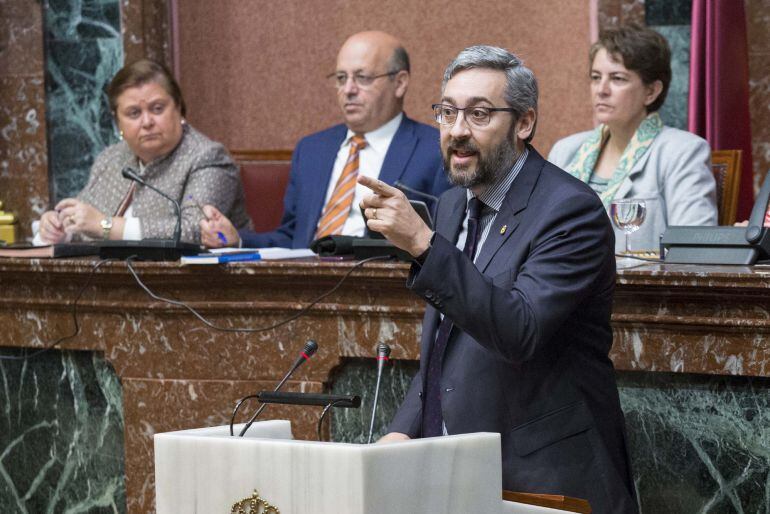 Victor Martínez es portavoz parlamentario del PP en la Asamblea Regional.