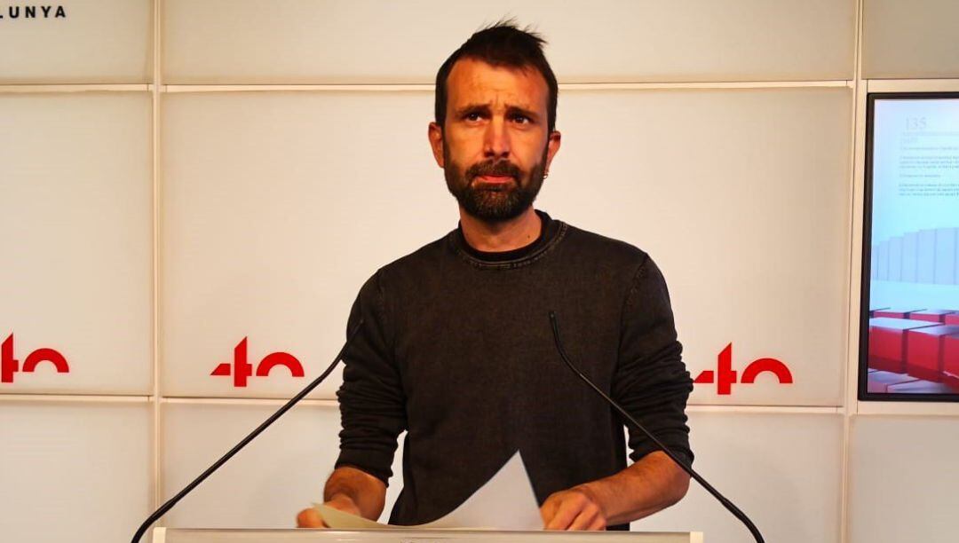 Pau Juvillà, en una roda de premsa al Parlament