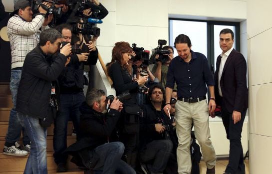 Pedro Sánchez y Pablo Iglesias, antes de su reunión en el Congreso