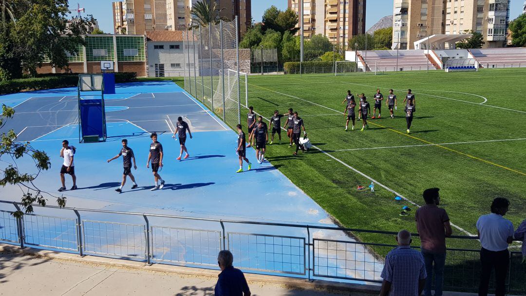 Los jugadores del Hércules en la ciudad deportiva de Alicante