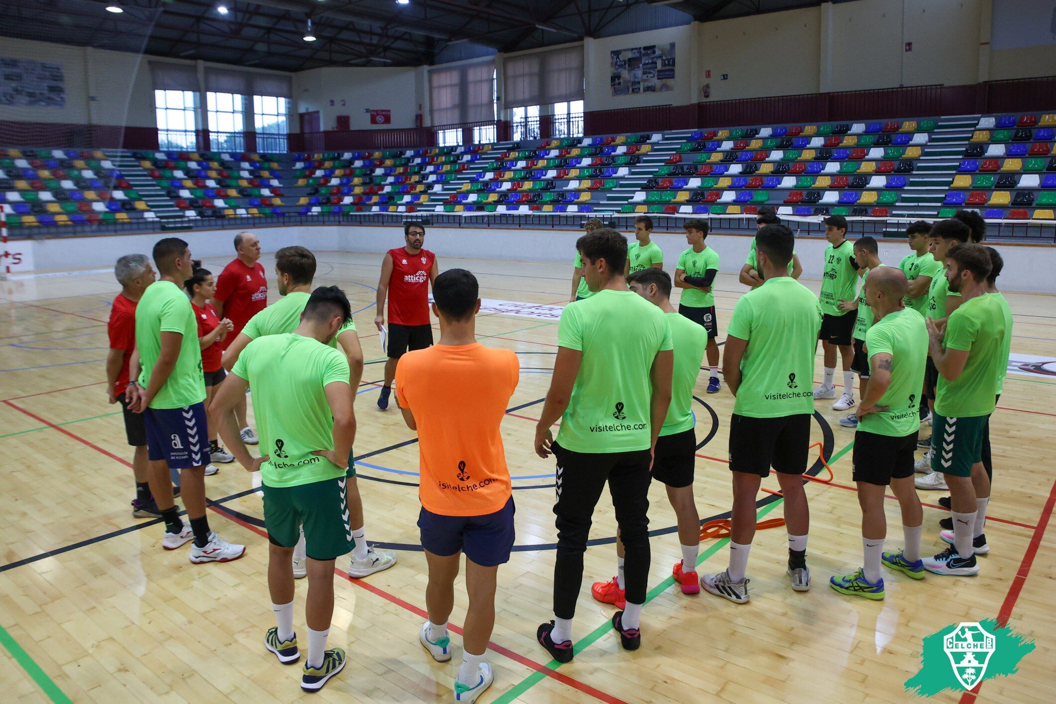 Un momento del primer día de trabajo del Elche Atticgo de Primera Nacional
