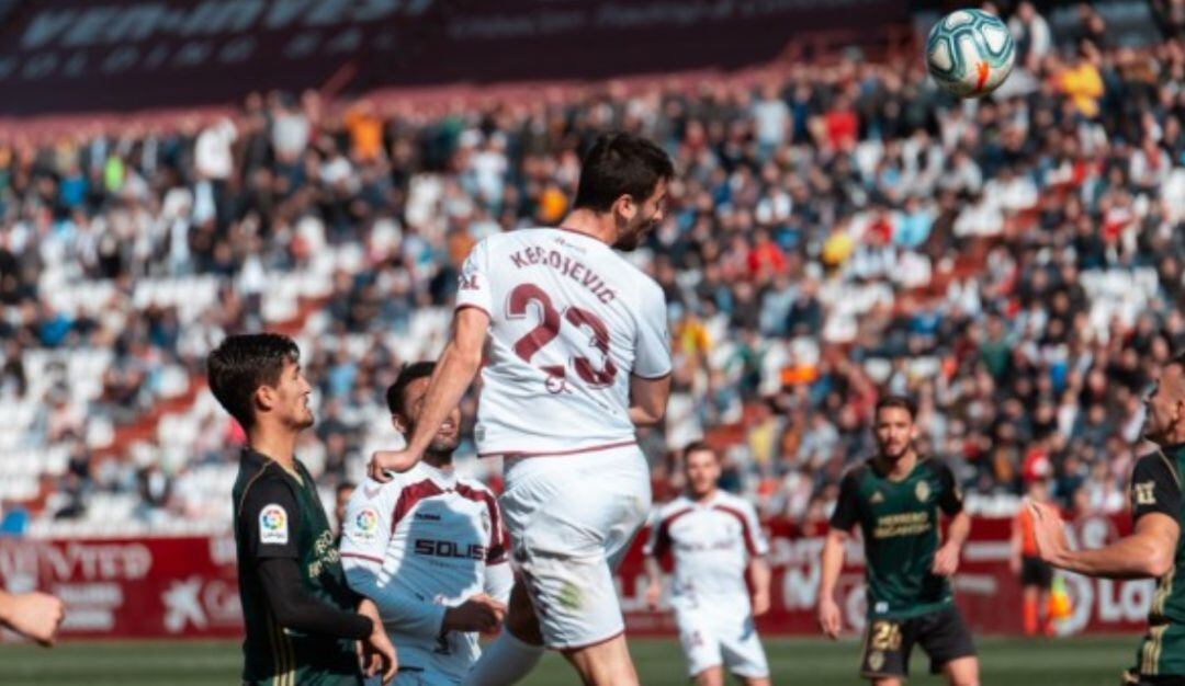 Kecojevic en una jugada en el partido ante la Ponferradina