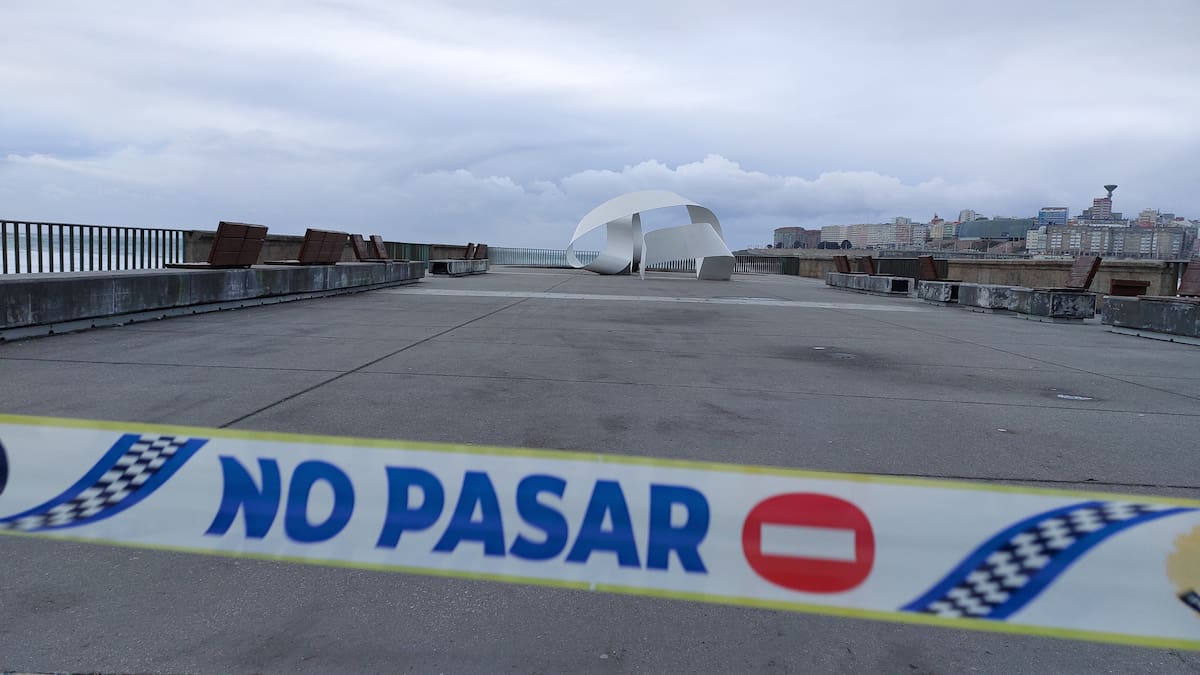 La Xunta mantiene el domingo alerta roja en litoral de A Coruña