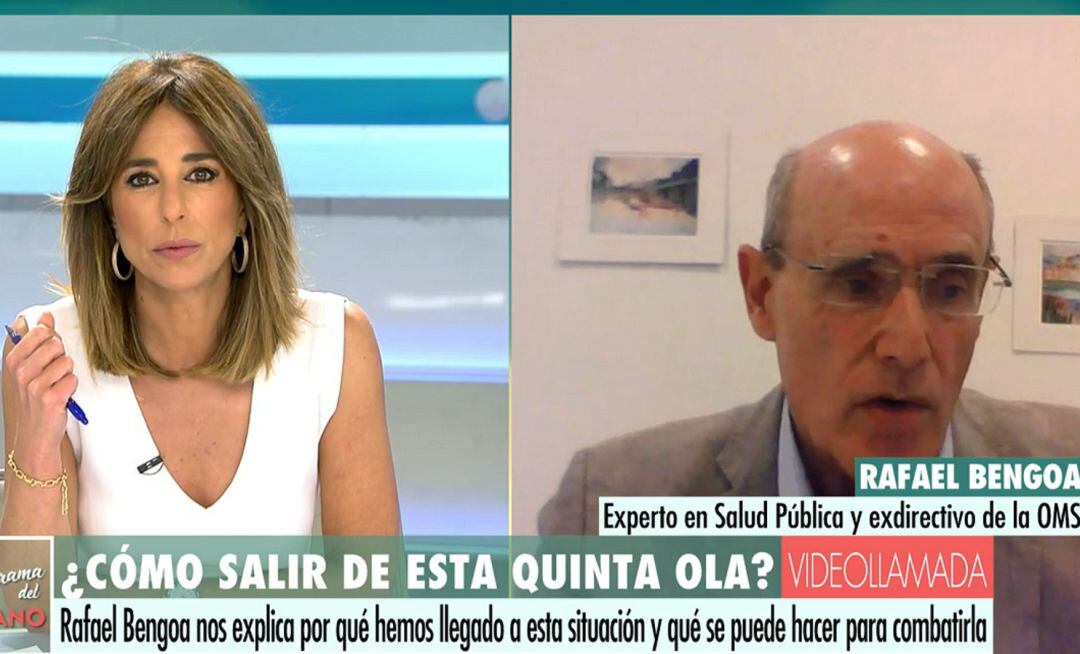 La periodista Ana Terradillos entrevista al experto en Salud Pública, Rafael Bengoa.