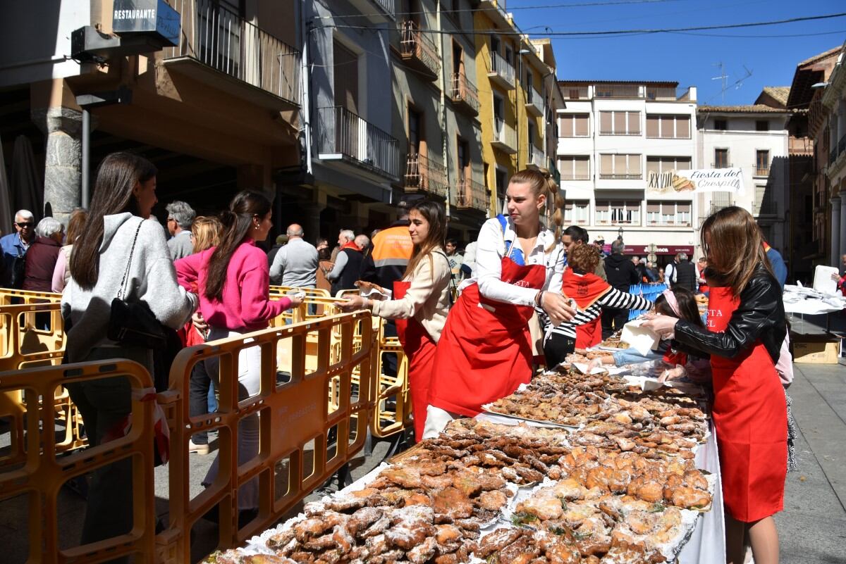 Multitudinaria Fiesta del Crespillo en Barbastro