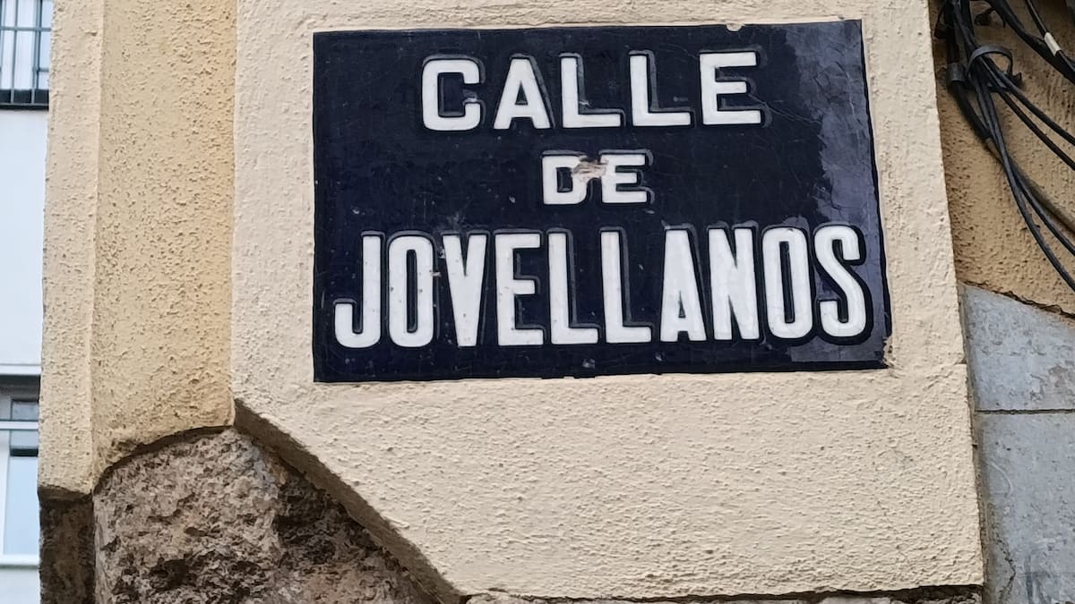 Callejeando: La calle de Jovellanos y el fin de la toponimia popular