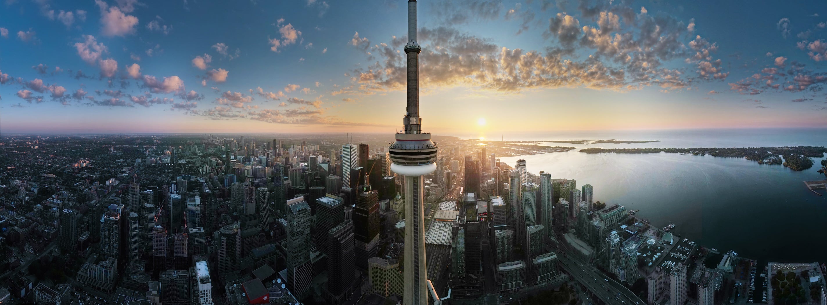 Toronto city skyline at dawn.