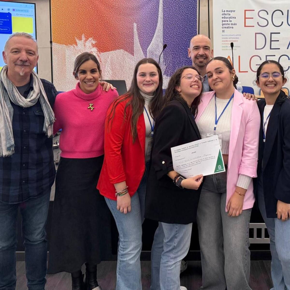 Alumnas del IES Bahía de Algeciras representan a la provincia en el concurso de debates de la comunidad