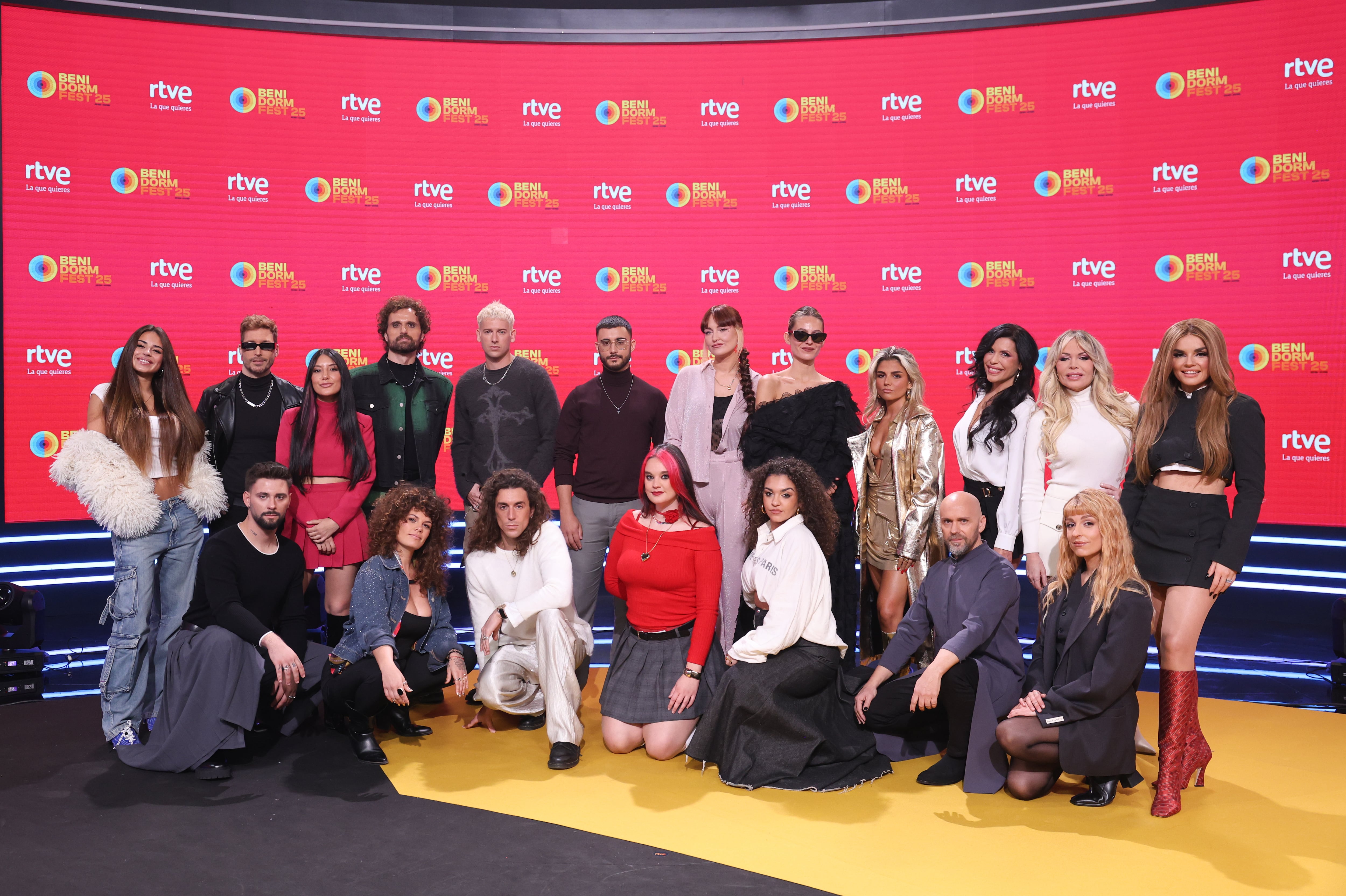 Los participantes del Benidorm Fest 2025 en la presentación de sus canciones.