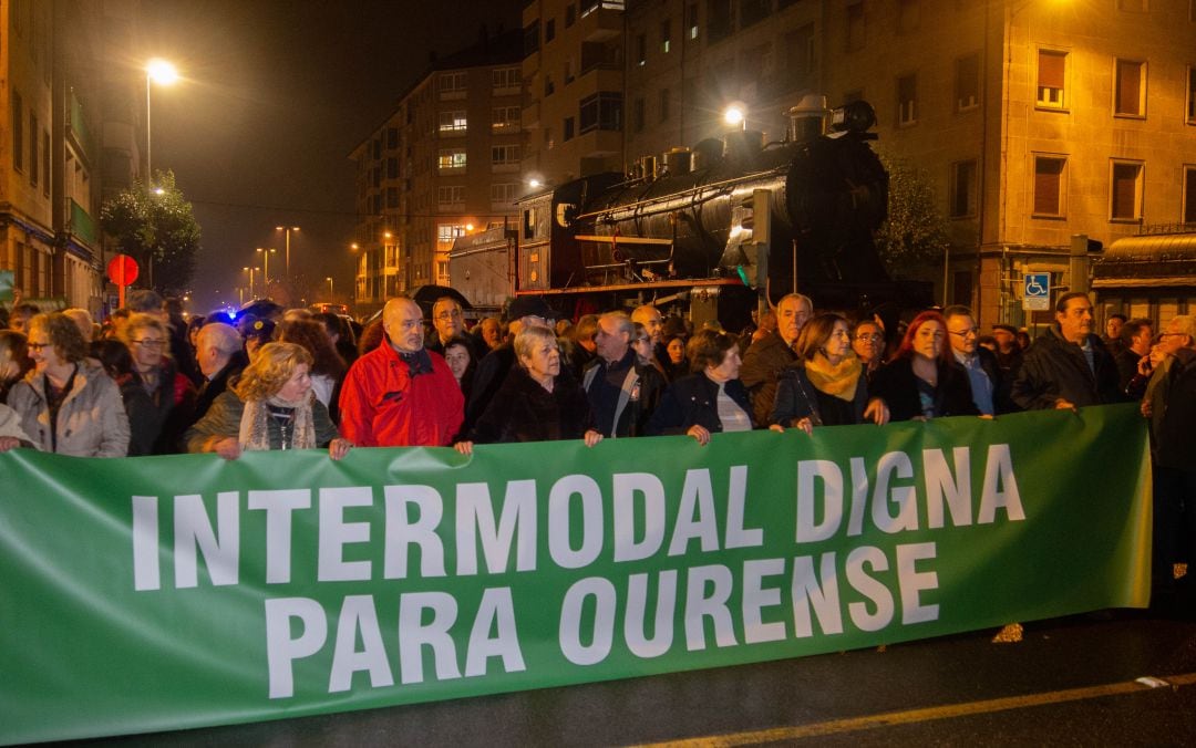 La manifestación concentró a cientos de vecinos