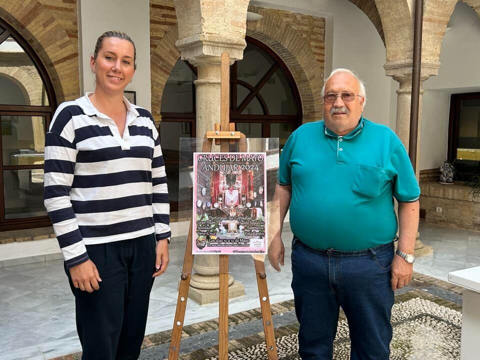 Presentación de las Cruces de Mayo de Andújar