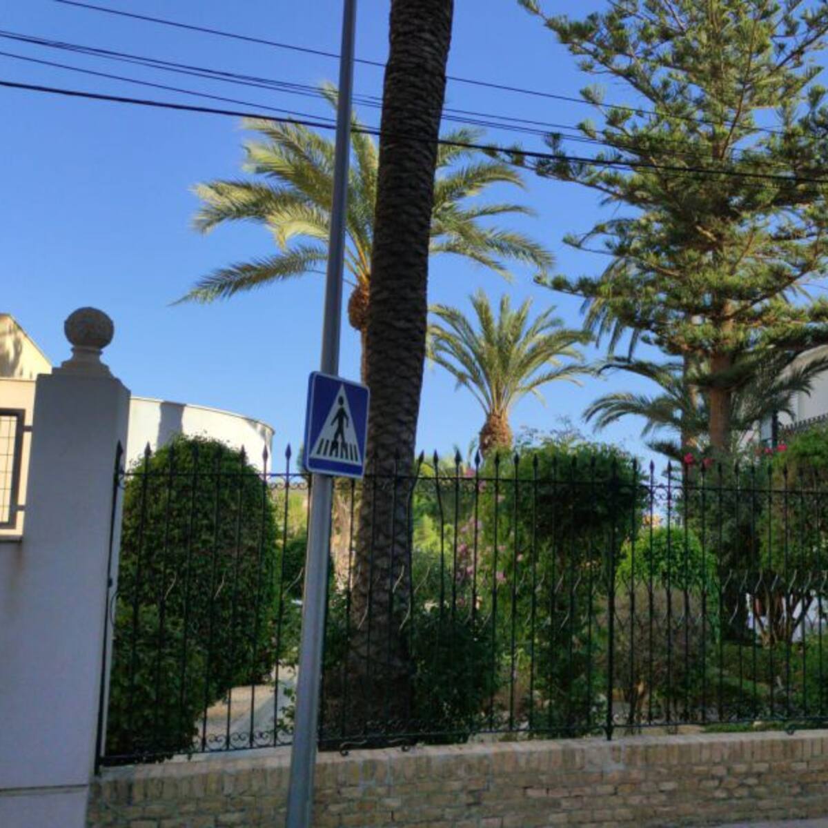 Primeras dos aulas cerradas tras llevar los padres a dos infectados a pesar de haber dado positivo