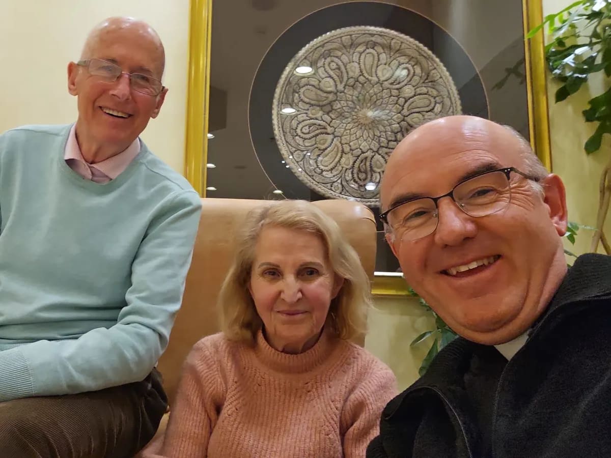 Un grupo de 29 andaluces atrapado en Jerusalén tras el ataque a Irán: “Cantamos el himno de Andalucía en el búnker”