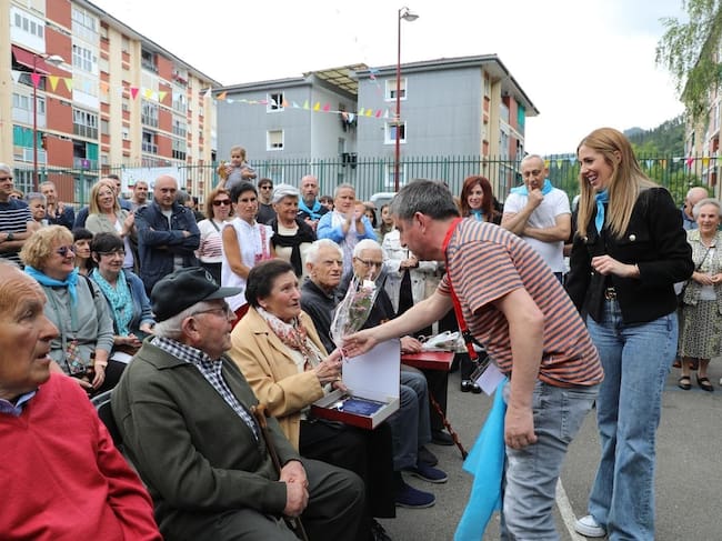 El homenaje a los mayores fue el más emotivo de las fiestas
