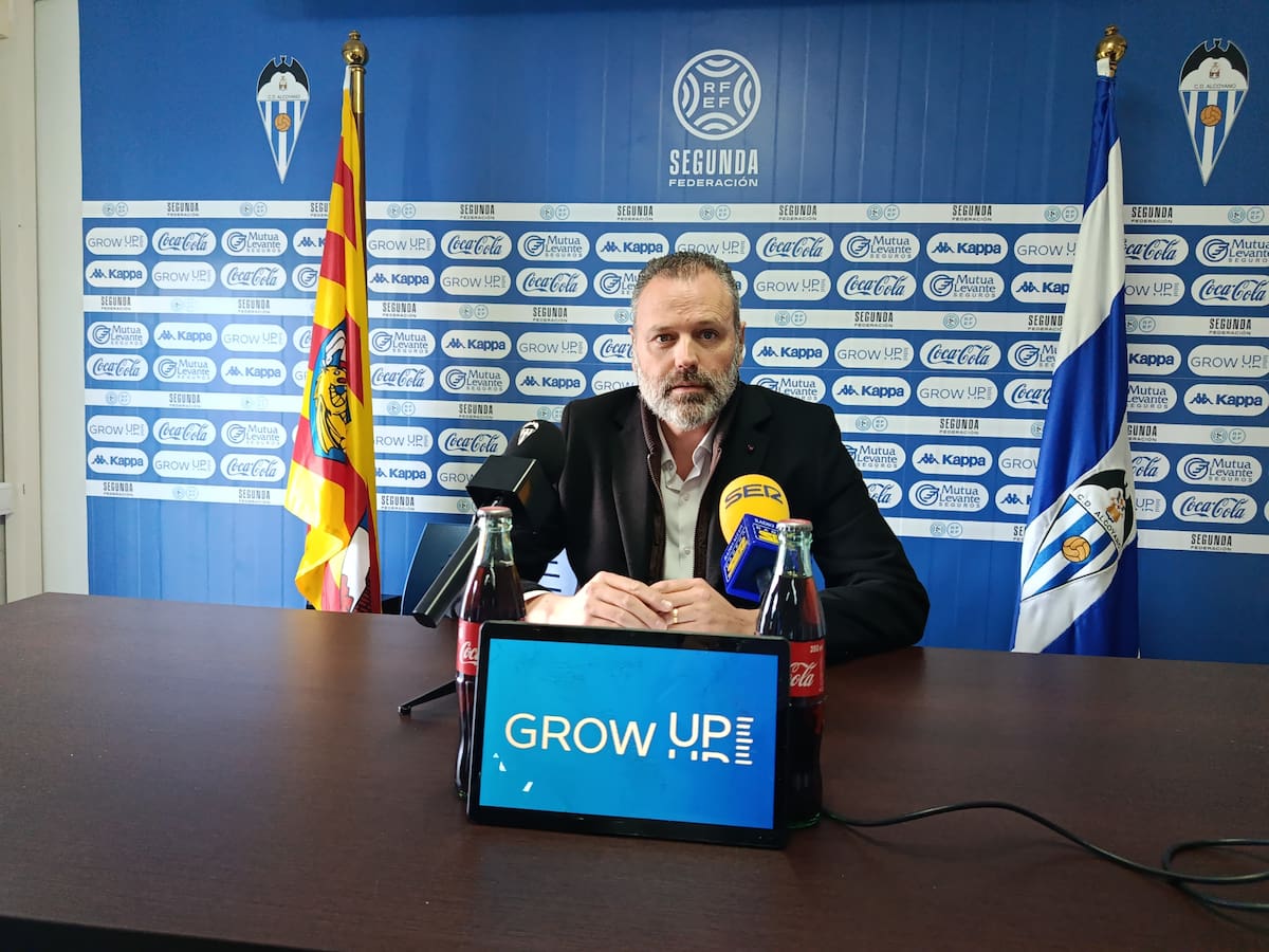 Linares: "El Alcoyano no tolera ataques personales a nuestros trabajadores"
