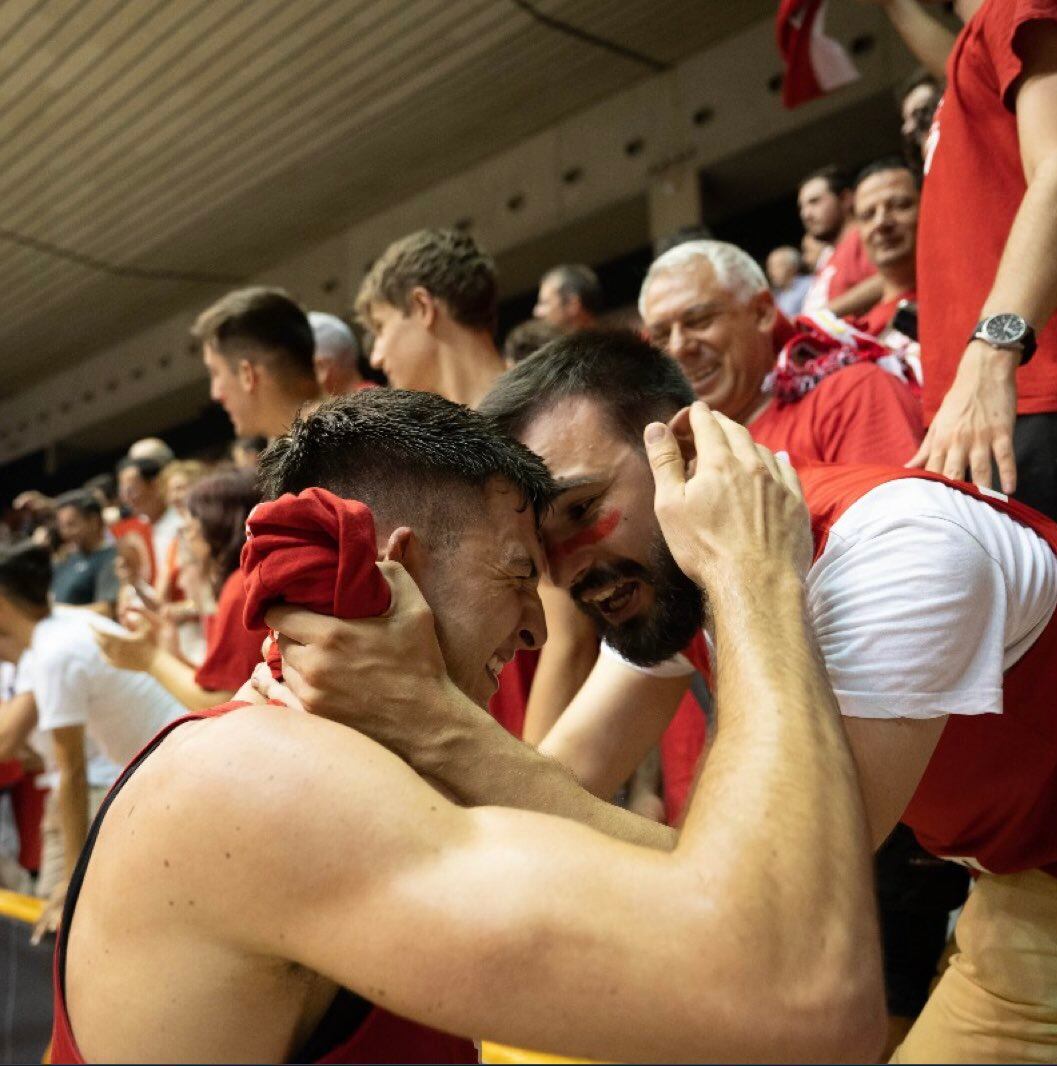 Fjellerup, Franc i Vila segueixen