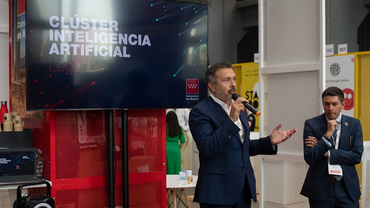 Miguel Rego, presidente del clúster de IA de la Comunidad de Madrid en Leganés, explica los proyectos en los que trabajan.
