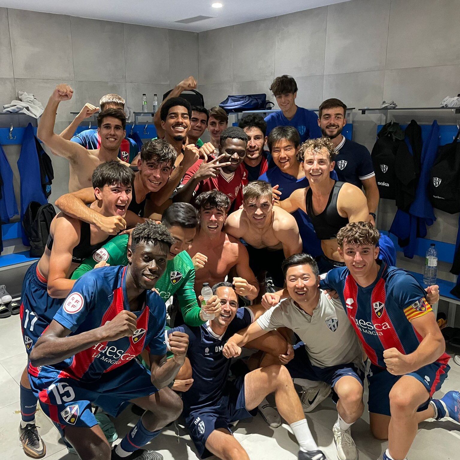 El Huesca B celebra la primera victoria de la temporada