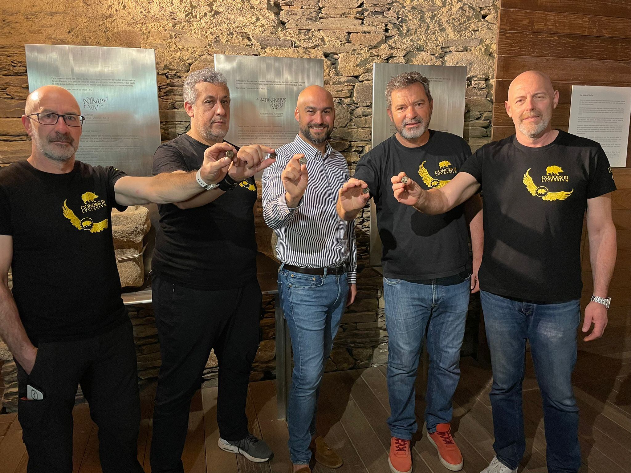 Momento da presentación da medalla para o 2022