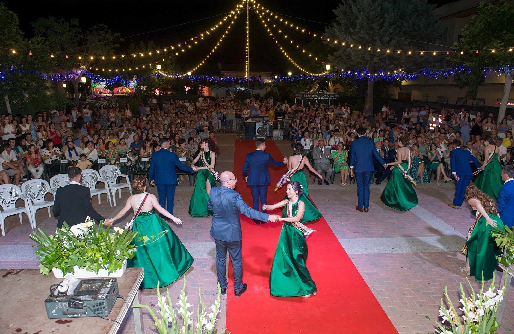 Baile durante la proclamación de las Munereñas de honor de las Fiestas de la Juventud de Munera 2023