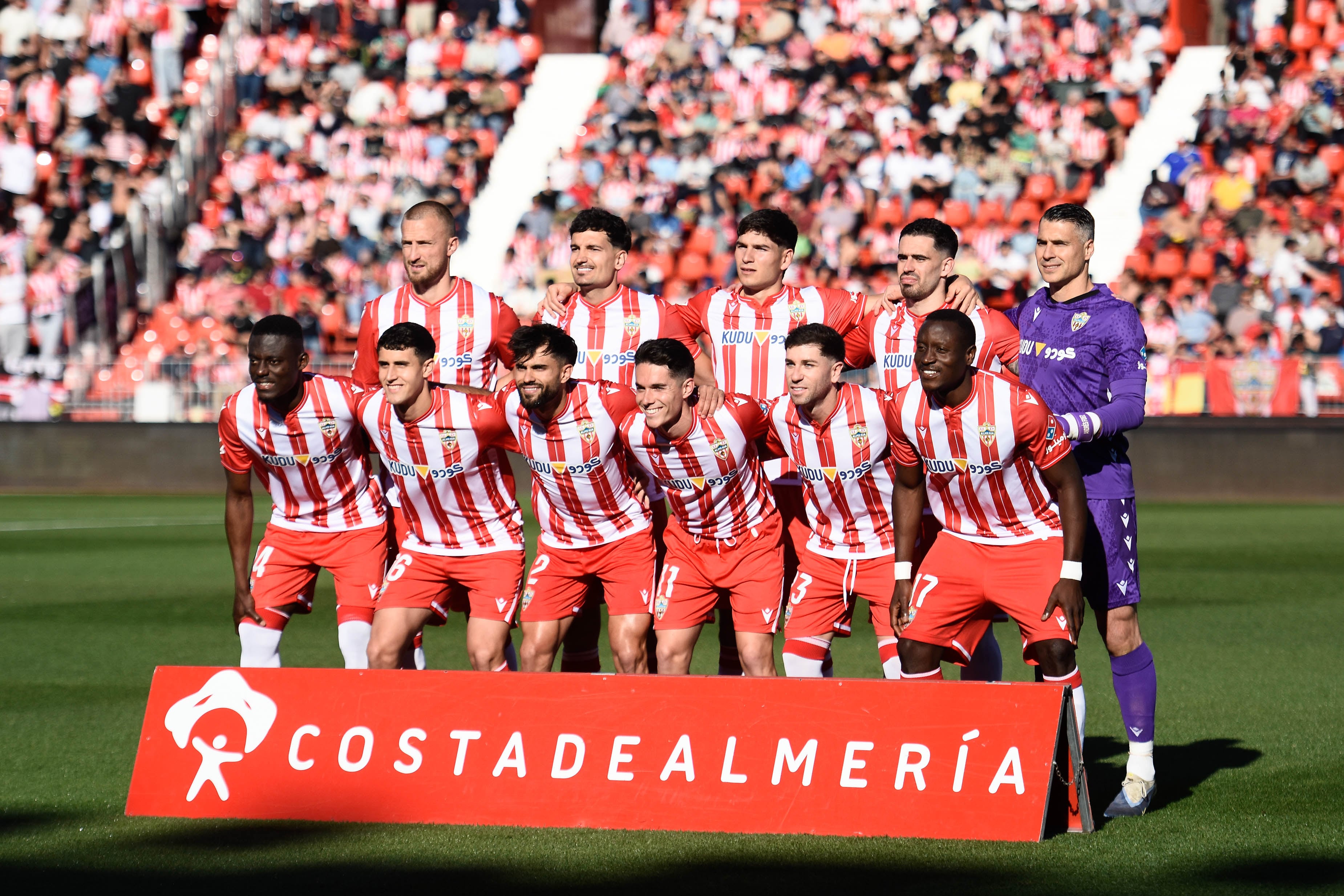 El Almería tiene que recuperar la sonrisa.