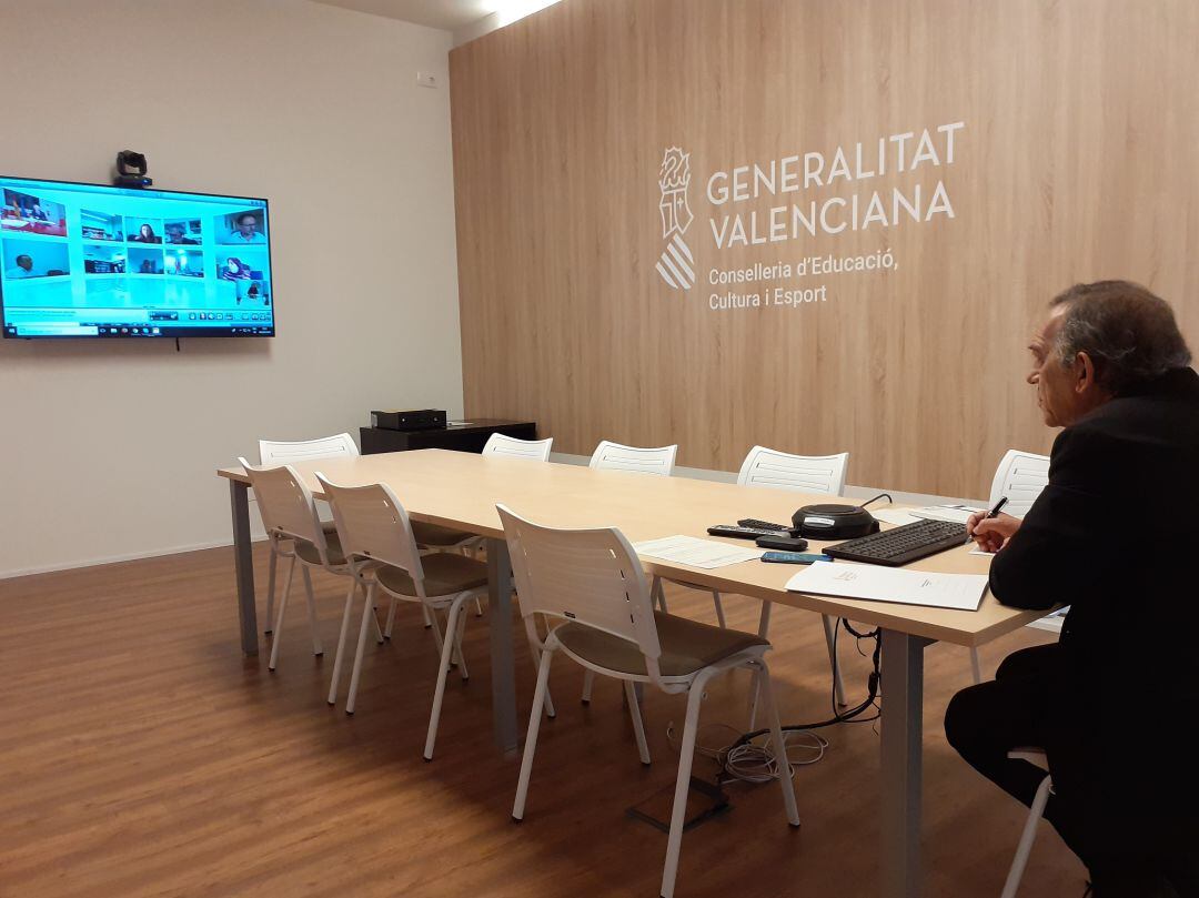 El secretario autonómico de Educación, Miguel Soler, participa en la Comisión General de Educación celebrada este miércoles por videoconferencia con el resto de comunidades autónomas y el ministerio