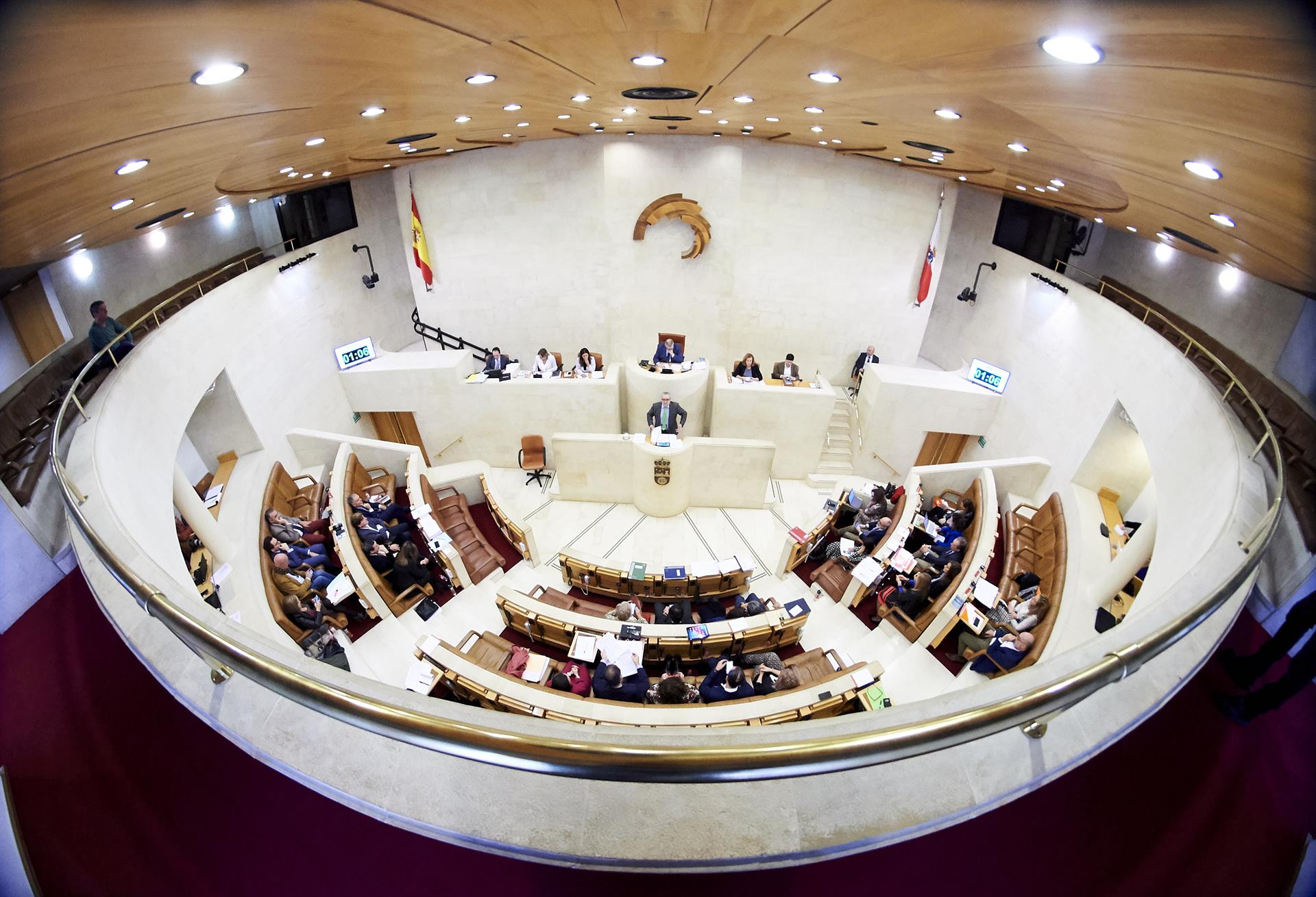 Vista general de la sesión plenaria en el Parlamento de Cantabria.- Archivo - Juan Manuel Serrano Arce.