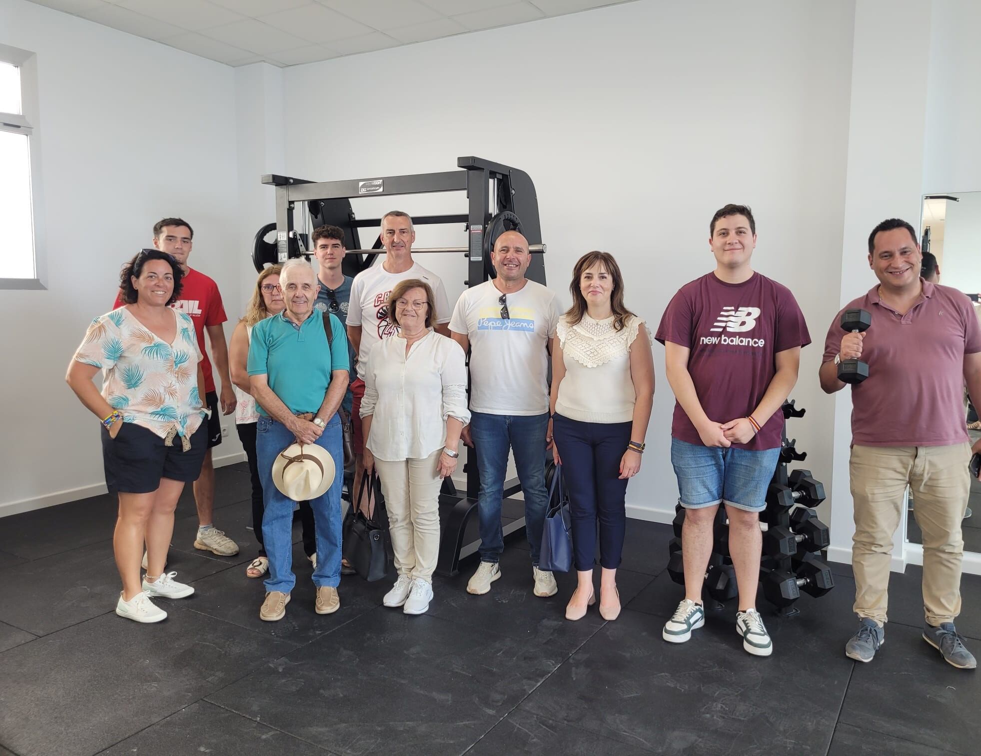 Visita de las autoridades al gimnasio