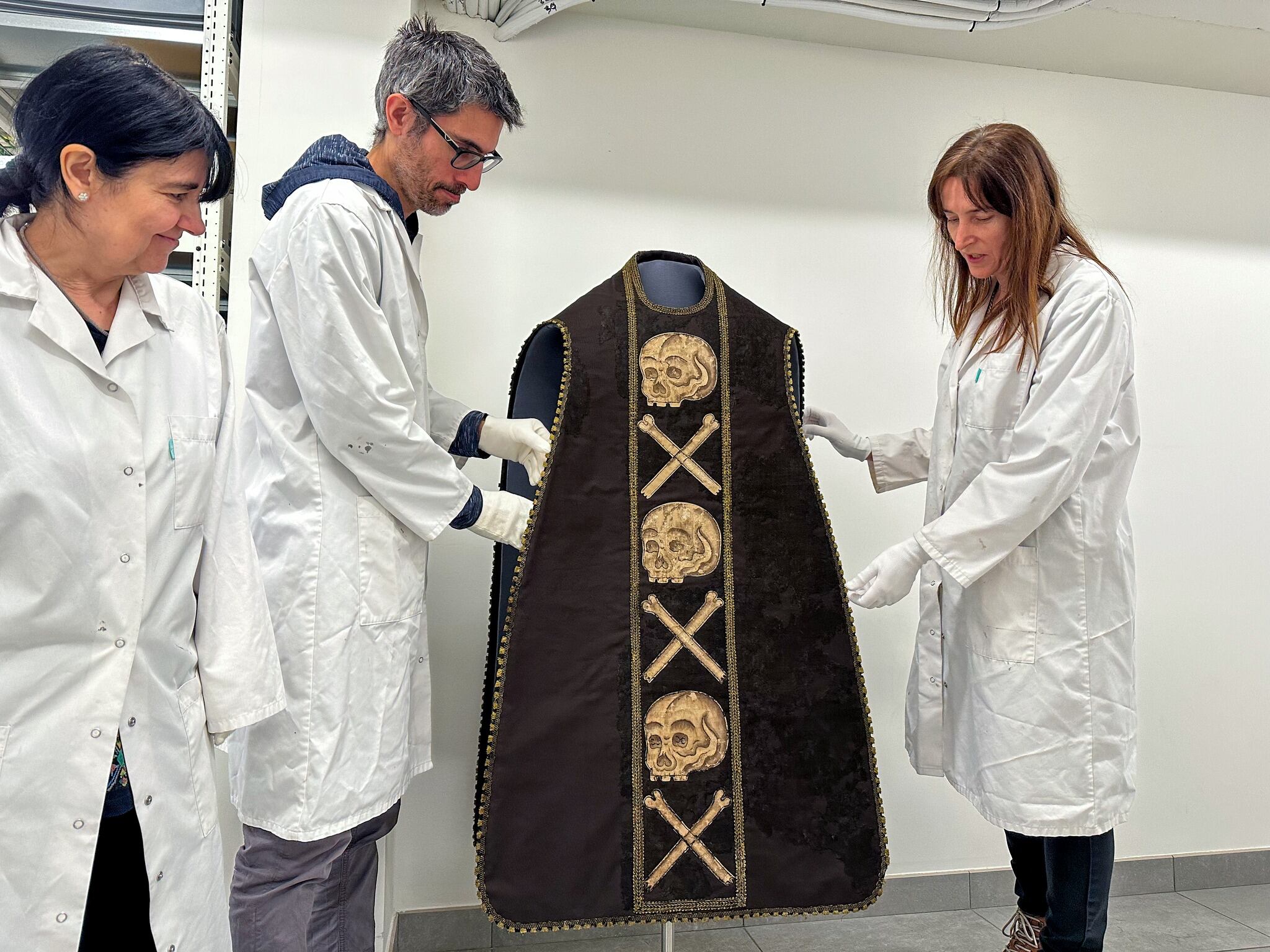 Casulla mortuòria de Sant Martí de la Cortinada