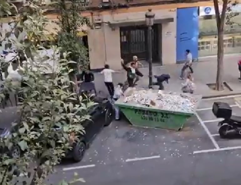 Nueva batalla campal en la calle Bilbao de València