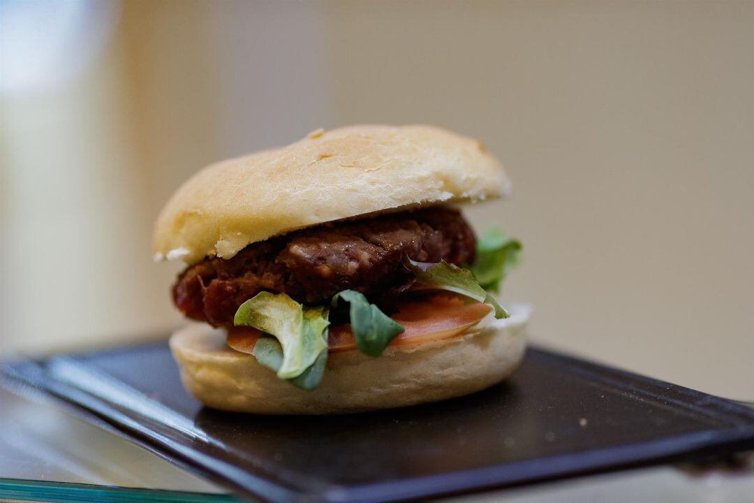 Imagen de archivo de una hamburguesa