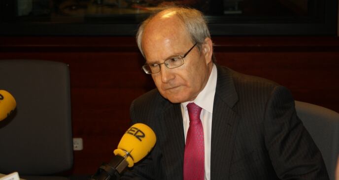 L'expresident de la Generalitat, José Montilla, als estudis de Ràdio Barcelona