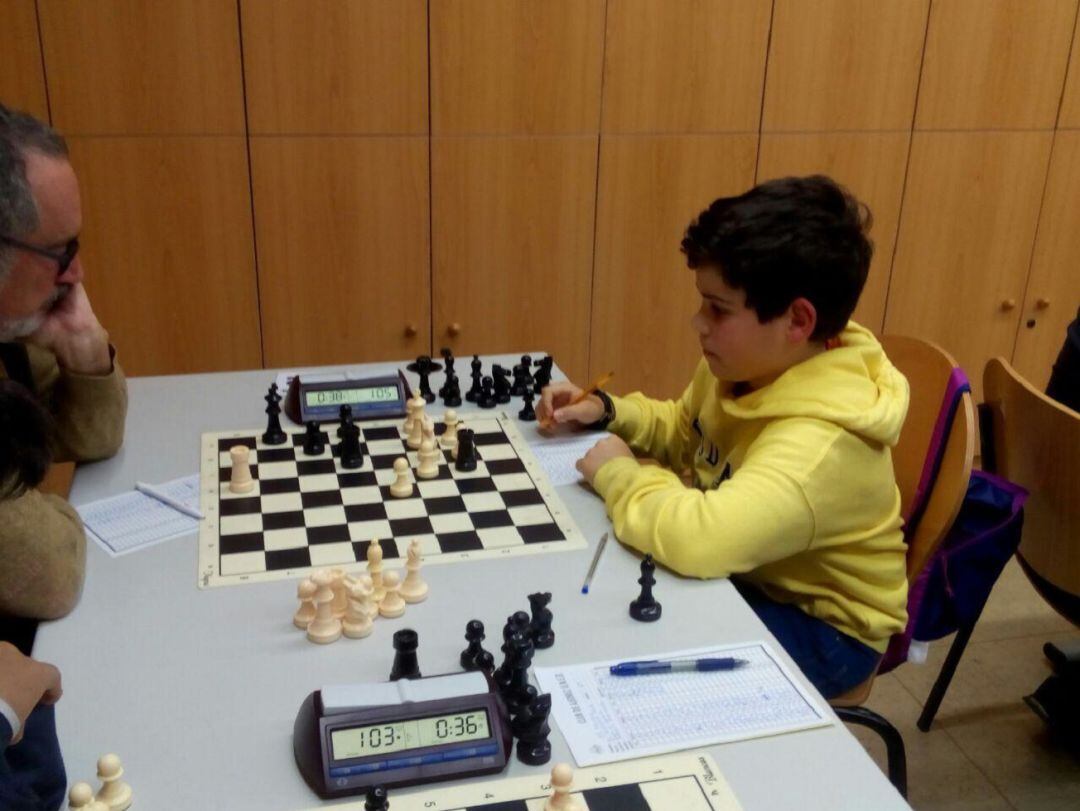 David Herranz se adjudica el torneo de navidad de la UNED