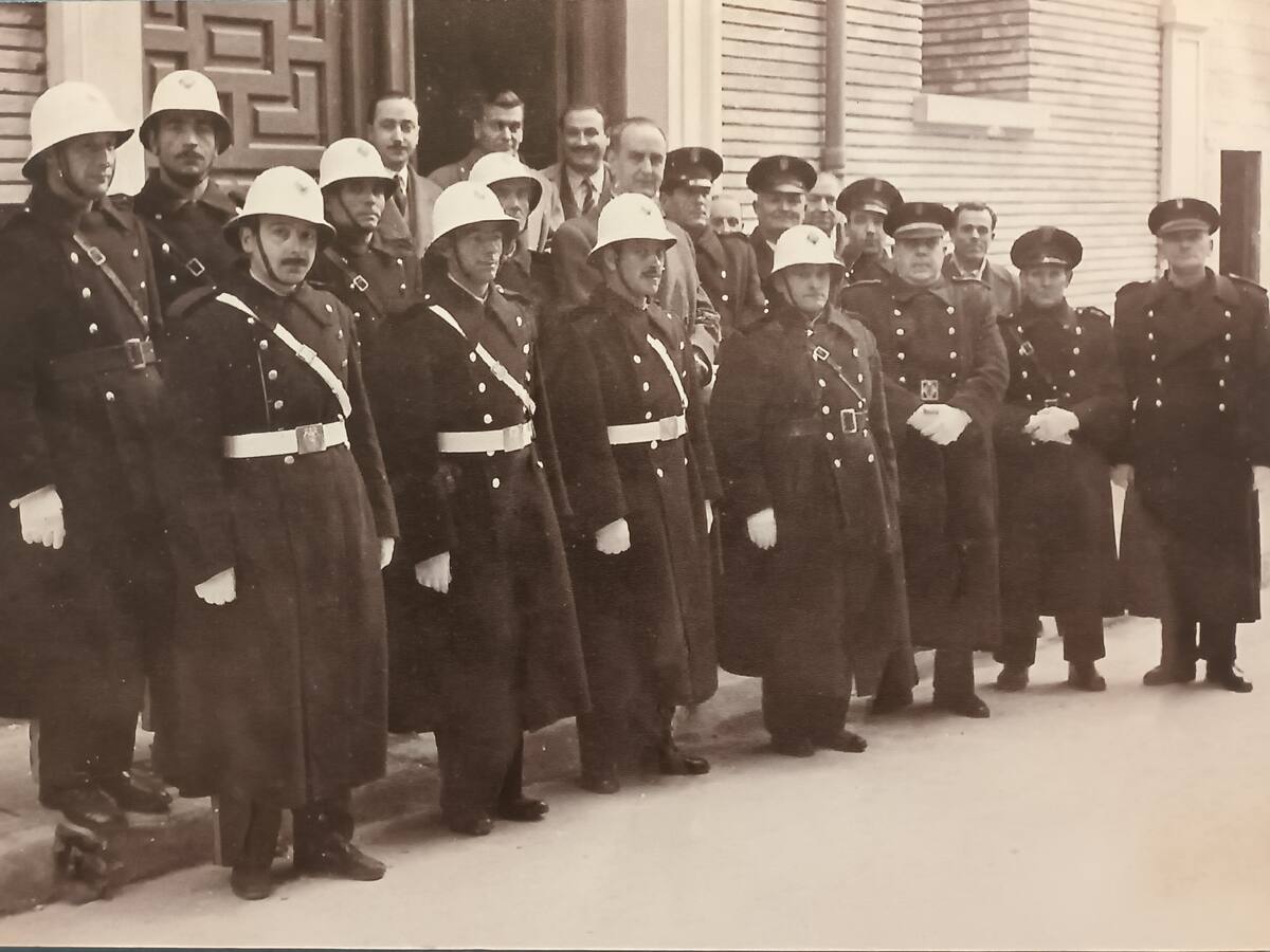 Una exposición recoge los 100 años de historia de la Policía Local de Barbastro