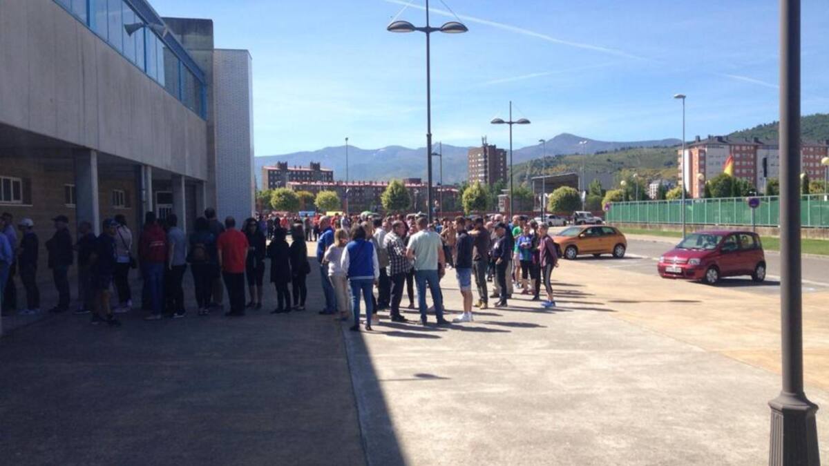Colas en el Toralín