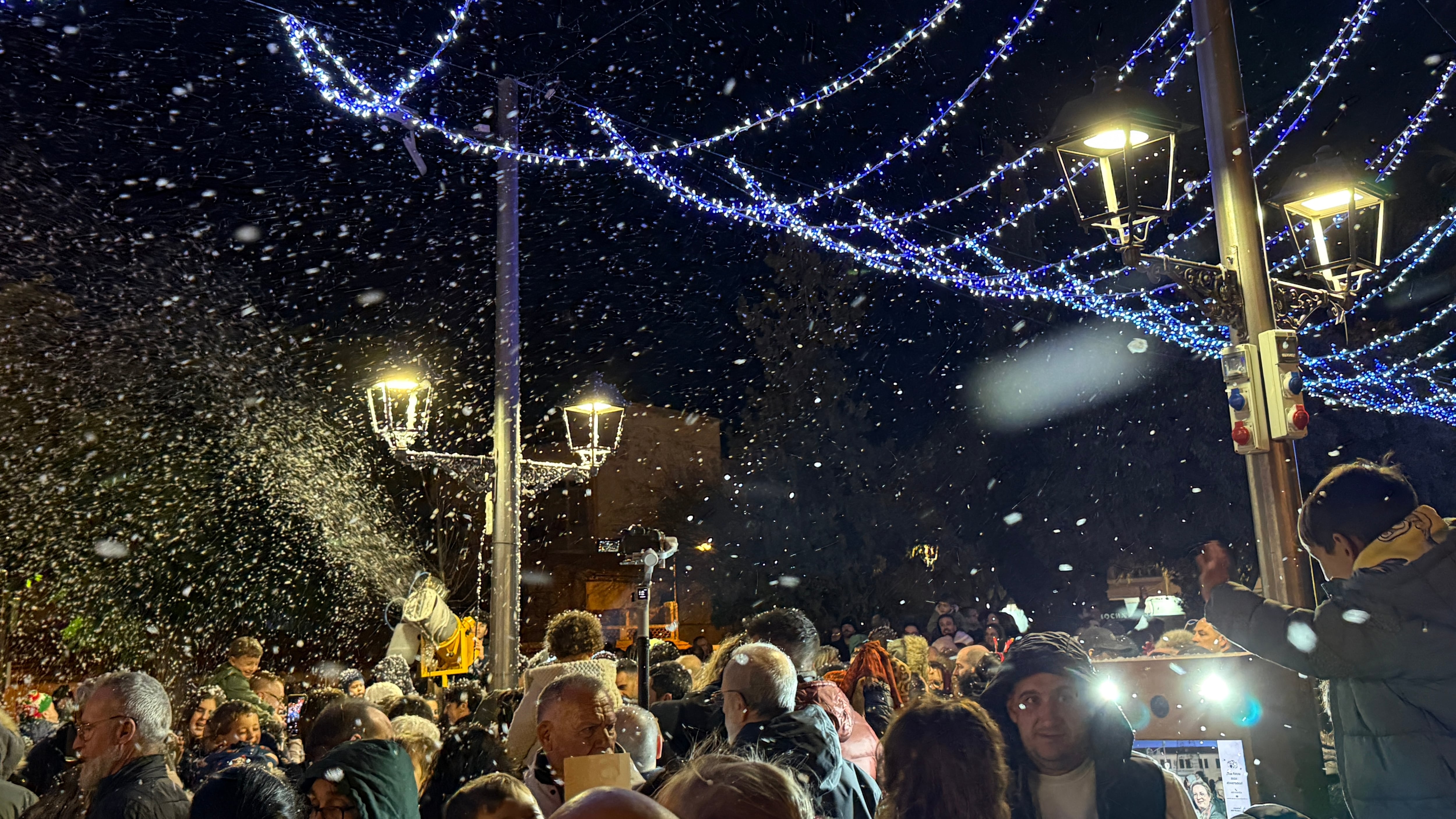 Petrer da la bienvenida a la Navidad